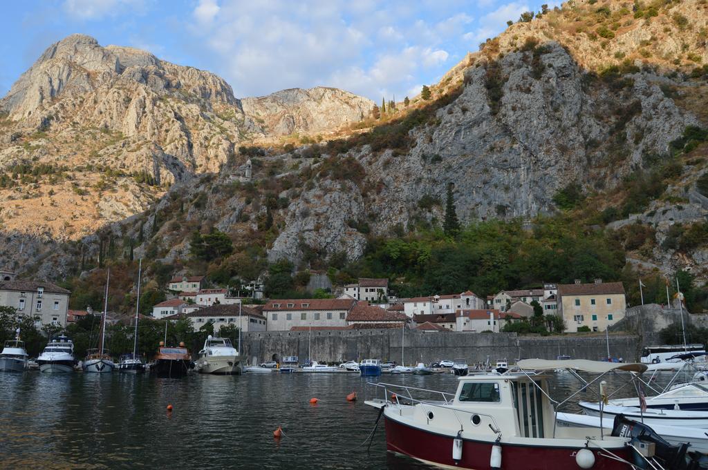 Apartments Qualitas Kotor Ngoại thất bức ảnh