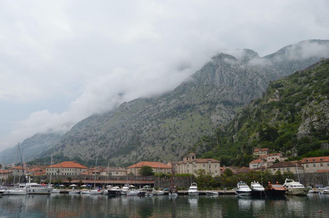 Apartments Qualitas Kotor Ngoại thất bức ảnh